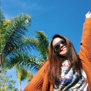 Meet your Posher, Emilly